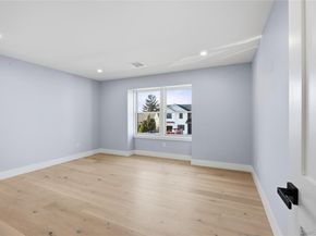 12 Friends Lane, Westbury NY 11590