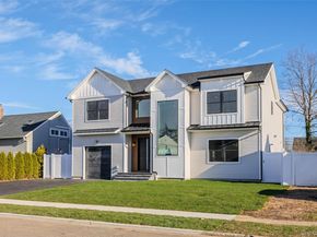 12 Friends Lane, Westbury NY 11590