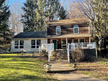 56 E Bartlett Road