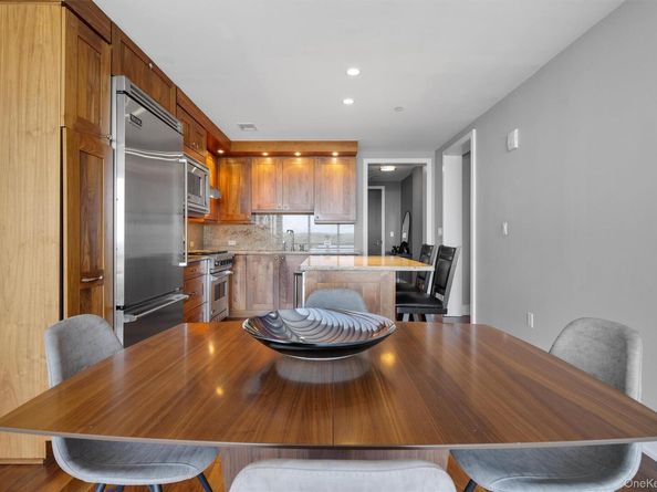 5 Renaissance Square 23B, White Plains NY 10601