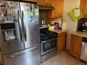 646 E 230th Street, Bronx NY 10466