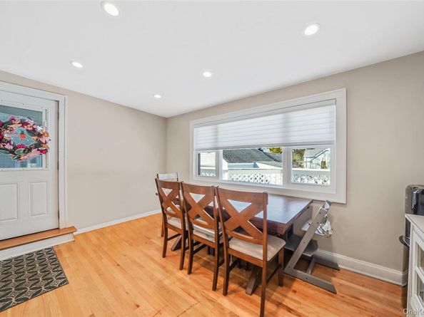 17 Barnstable Road, East Rockaway NY 11518