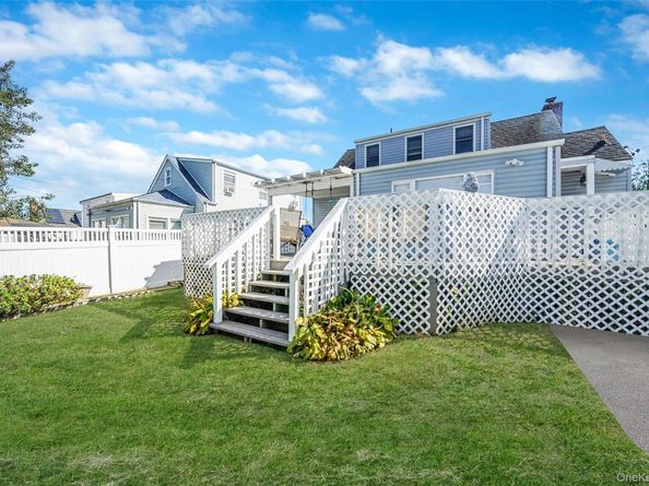 17 Barnstable Road, East Rockaway NY 11518