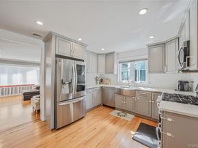 17 Barnstable Road, East Rockaway NY 11518