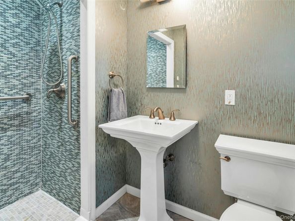 36 Burton Avenue, Plainview NY 11803