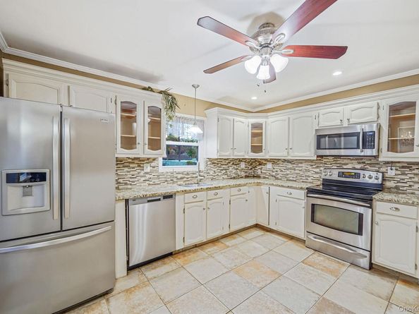 206 Crestwood Drive, Shirley NY 11967