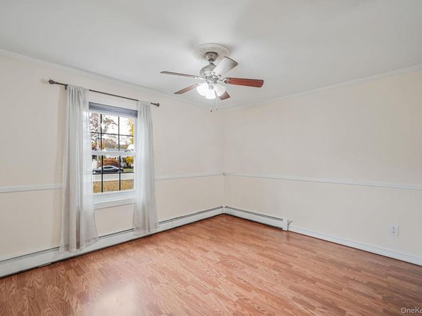 206 Crestwood Drive, Shirley NY 11967