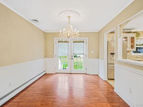 206 Crestwood Drive, Shirley NY 11967