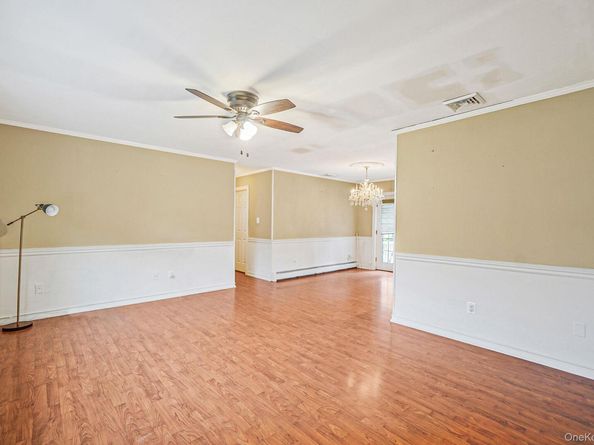 206 Crestwood Drive, Shirley NY 11967