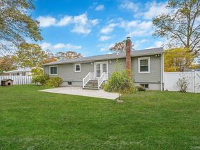 206 Crestwood Drive, Shirley NY 11967