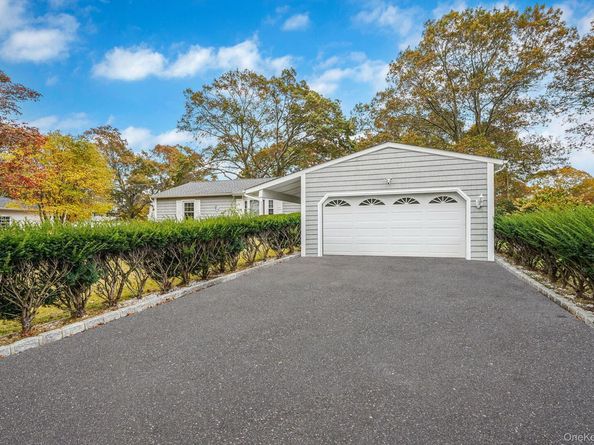 206 Crestwood Drive, Shirley NY 11967