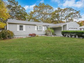 206 Crestwood Drive, Shirley NY 11967