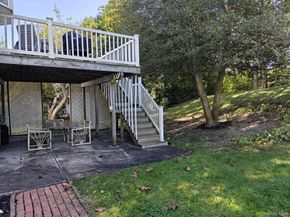 160 Atlantic Place, Hauppauge NY 11788