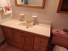 160 Atlantic Place, Hauppauge NY 11788