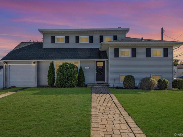 528 Carpenter Avenue, Oceanside NY 11572