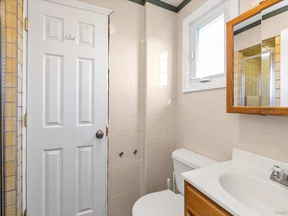 528 Carpenter Avenue, Oceanside NY 11572