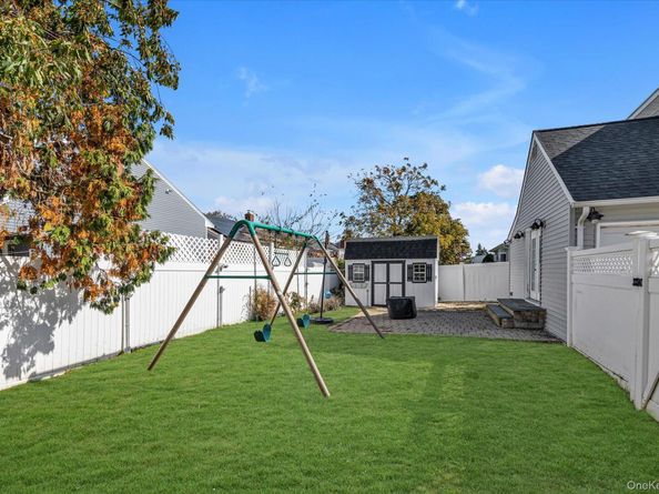 528 Carpenter Avenue, Oceanside NY 11572