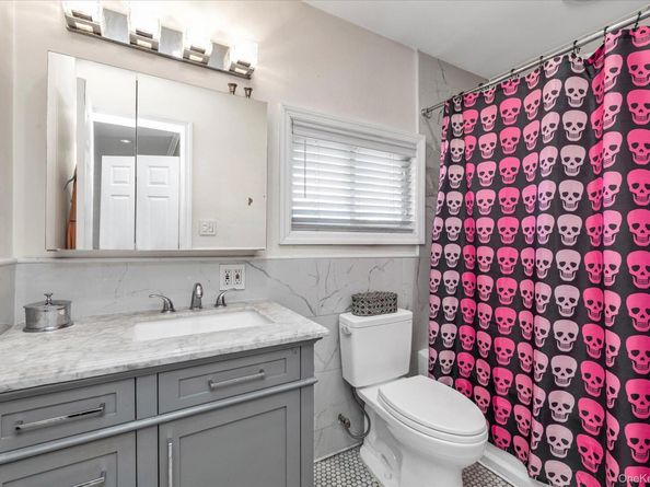 528 Carpenter Avenue, Oceanside NY 11572