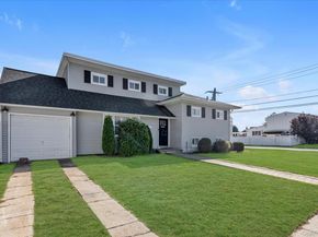 528 Carpenter Avenue, Oceanside NY 11572