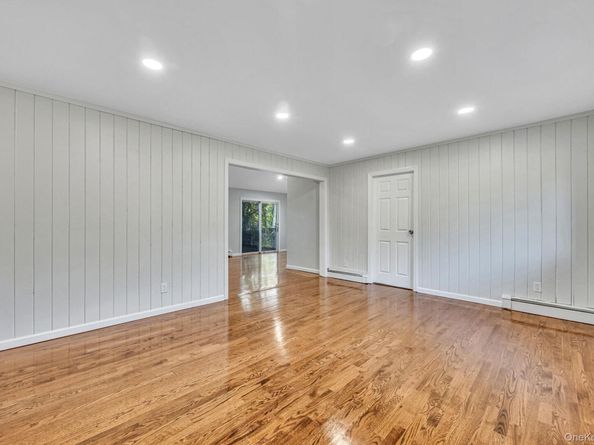 12 Beacon Street, Shirley NY 11967