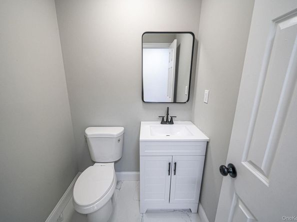 31 Adamson Street, Selden NY 11784