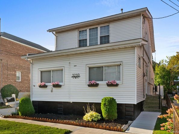 3210 Country Club Road, Bronx NY 10465