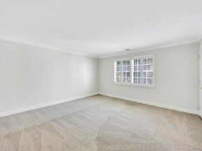 9 Tappanwood Drive, Locust Valley NY 11560