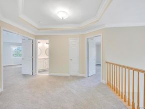 9 Tappanwood Drive, Locust Valley NY 11560