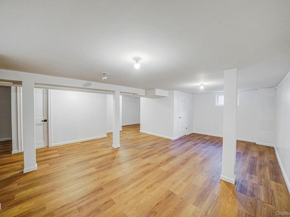 120 Cherry Drive W, Plainview NY 11803