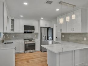 120 Cherry Drive W, Plainview NY 11803