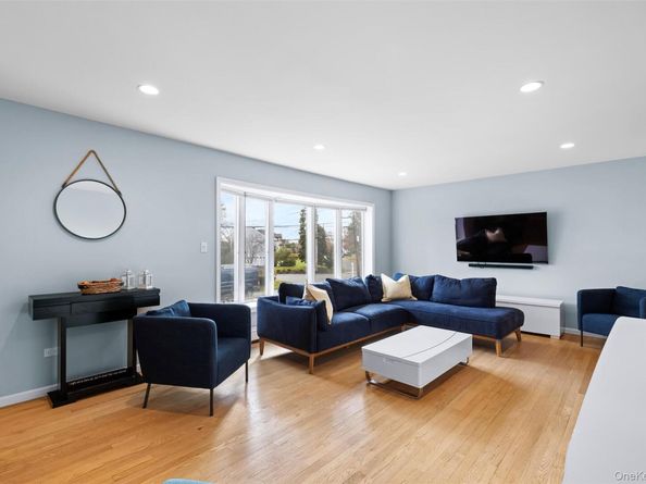 33 Johnson Road, Scarsdale NY 10583