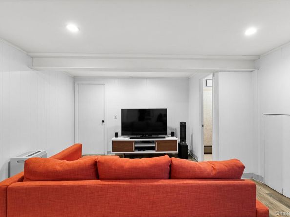 33 Johnson Road, Scarsdale NY 10583