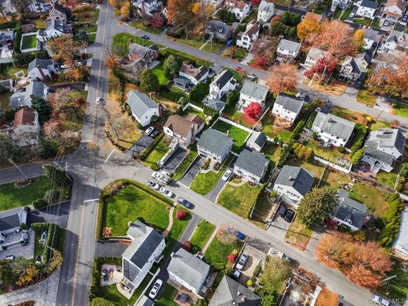 33 Johnson Road, Scarsdale NY 10583