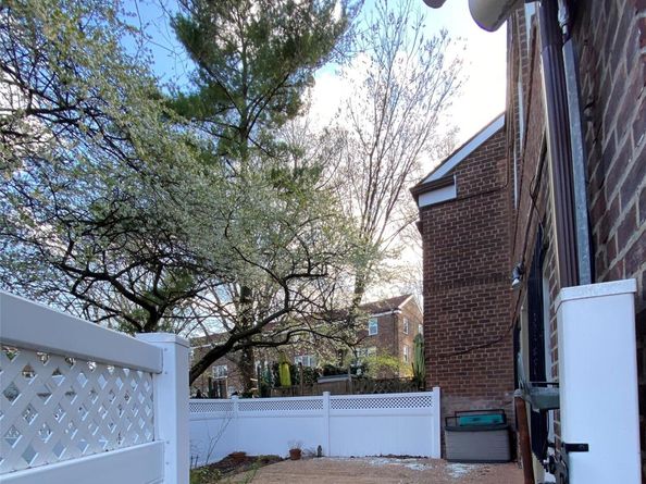 147-36 Charter Road 34A, Kew Garden Hills NY 11435