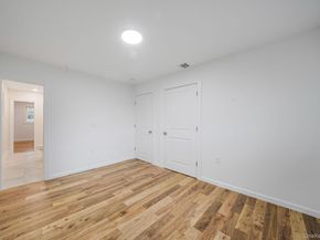 6 Connetquot Drive, Oakdale NY 11769