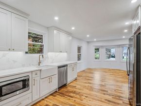 6 Connetquot Drive, Oakdale NY 11769