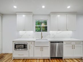 6 Connetquot Drive, Oakdale NY 11769