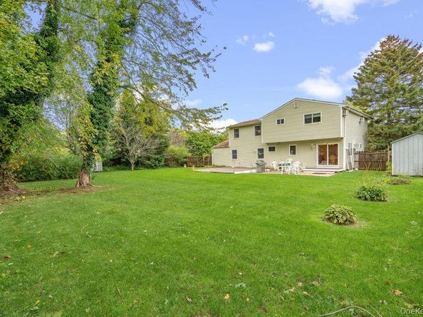 4 Windmill Lane, Mount Sinai NY 11766