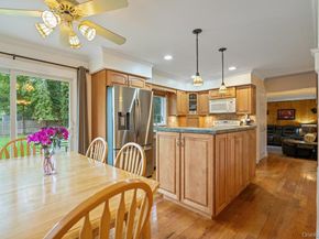 4 Windmill Lane, Mount Sinai NY 11766