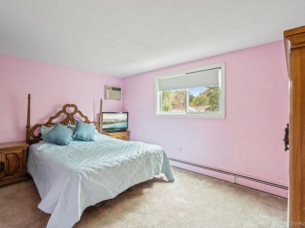 4 Windmill Lane, Mount Sinai NY 11766