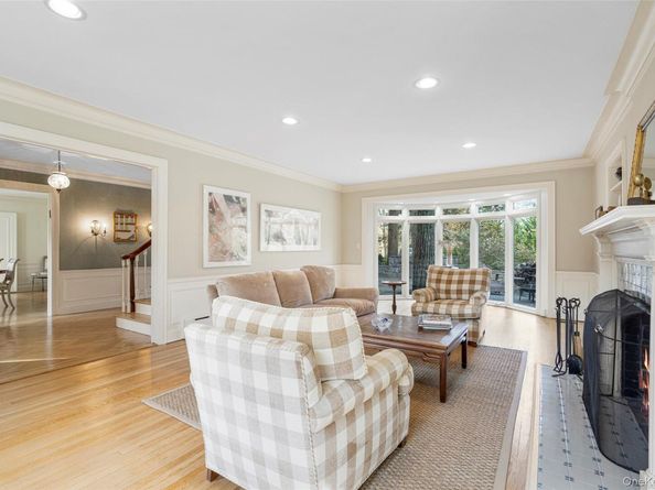 290 Overlook Road, New Rochelle NY 10804