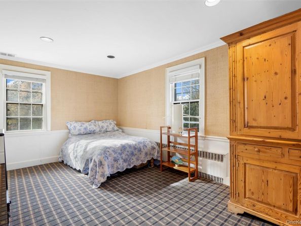 290 Overlook Road, New Rochelle NY 10804