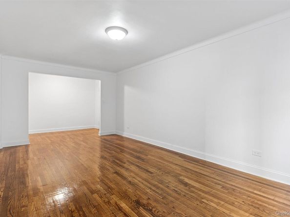 67-12 Yellowstone Boulevard B16, Forest Hills NY 11375