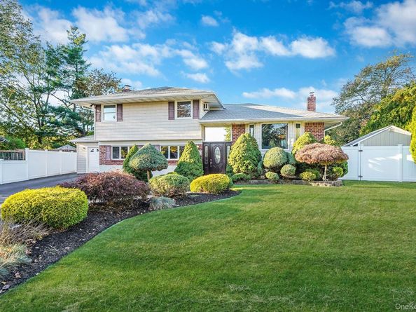 9 Dean Court, Commack NY 11725