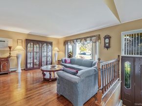 9 Dean Court, Commack NY 11725