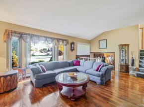 9 Dean Court, Commack NY 11725