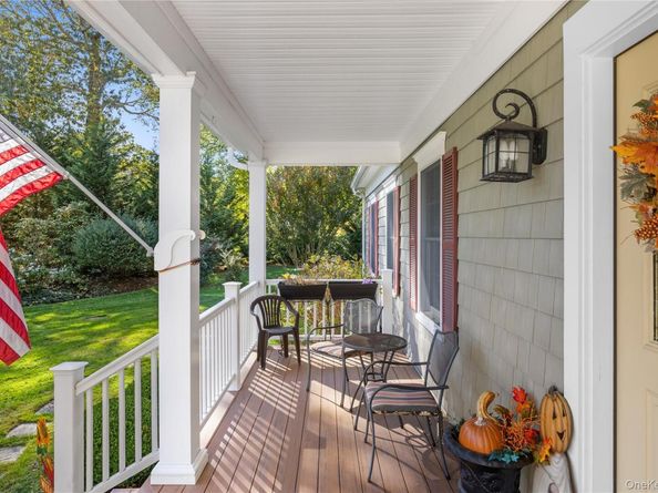 898 Peconic Bay Boulevard, Jamesport NY 11901