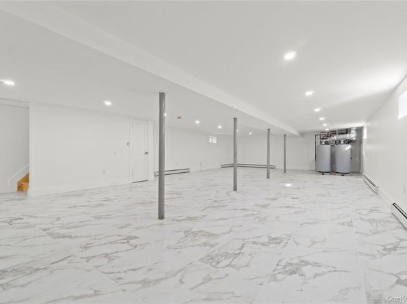 24533 147th Road, Rosedale NY 11422