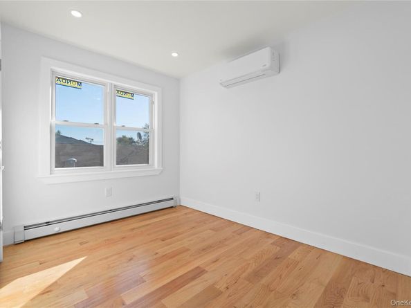 24533 147th Road, Rosedale NY 11422