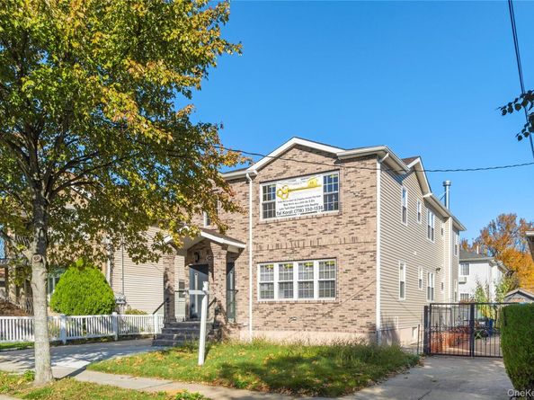 24533 147th Road, Rosedale NY 11422